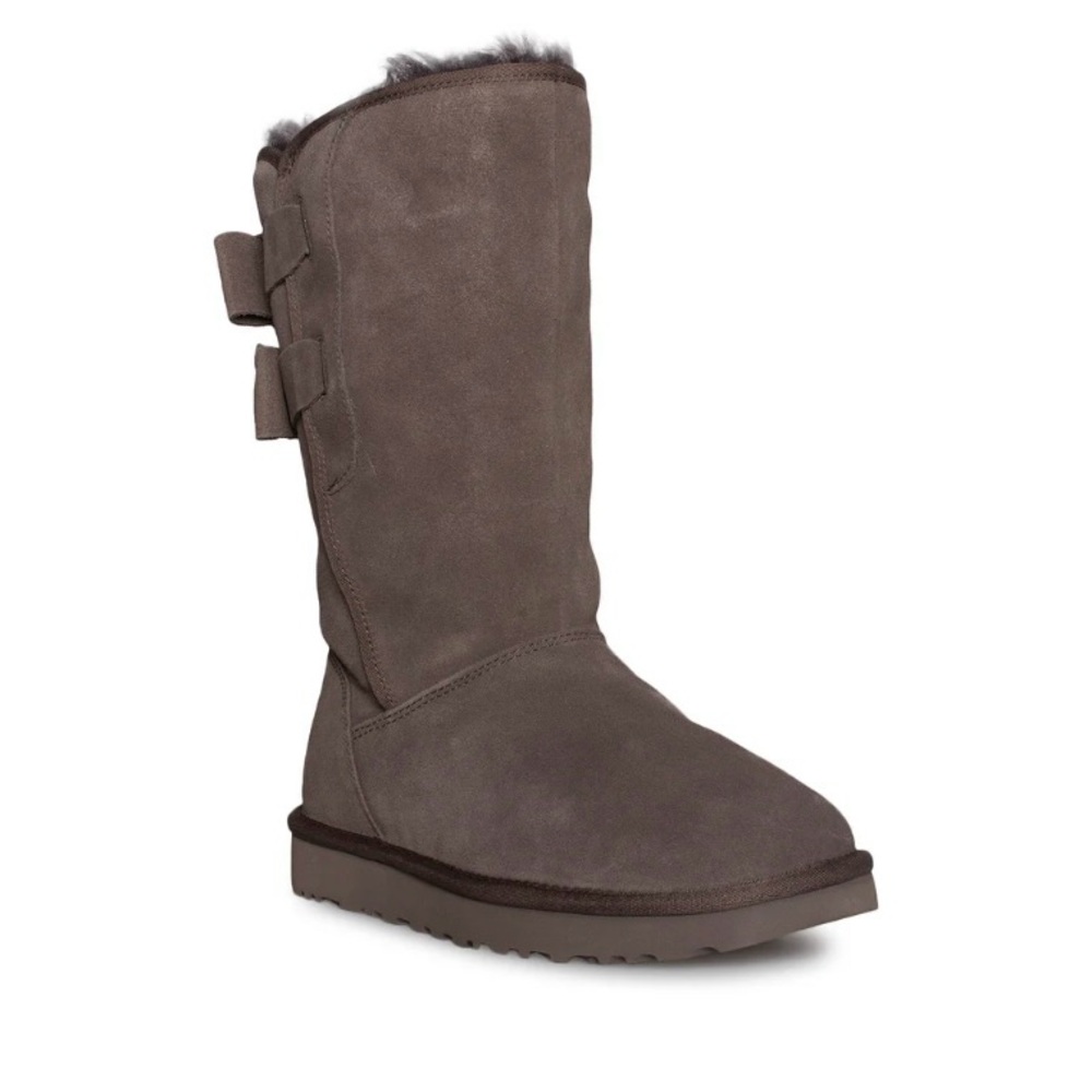UGG ALLEGRA BOW II CHOCOLATE BOOTS
WOMEN'S size 7